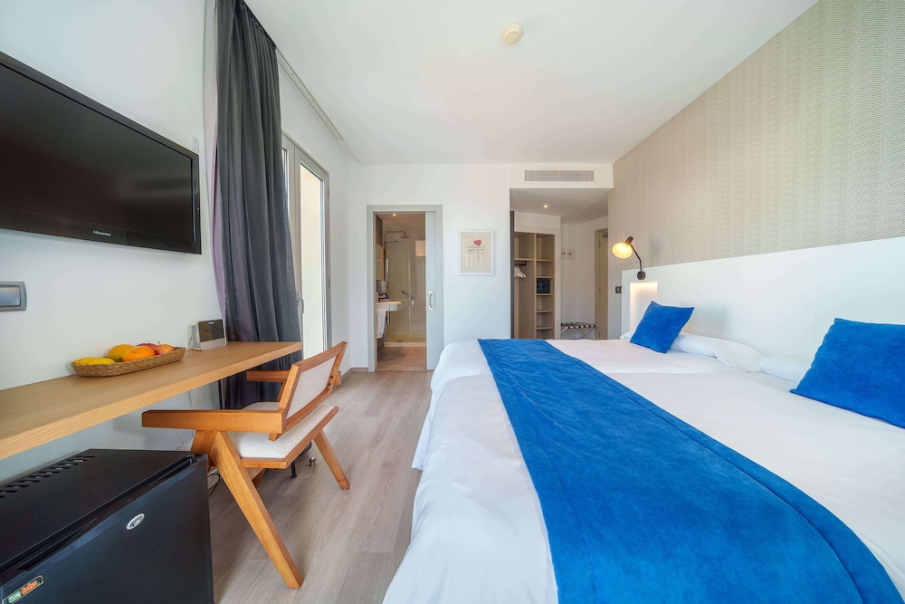 Mar Calma Hotel 24/59