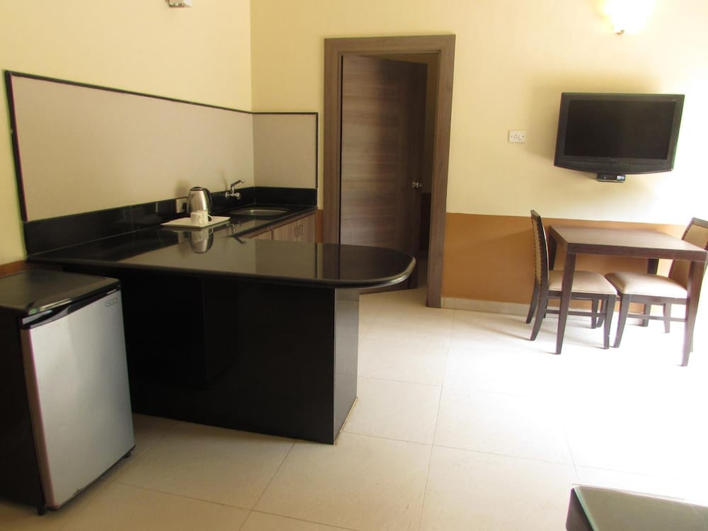 Sandalwood Hotel And Retreat 25/32