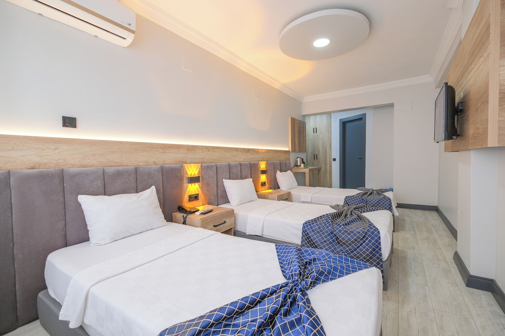 Kar Hotel 10/50