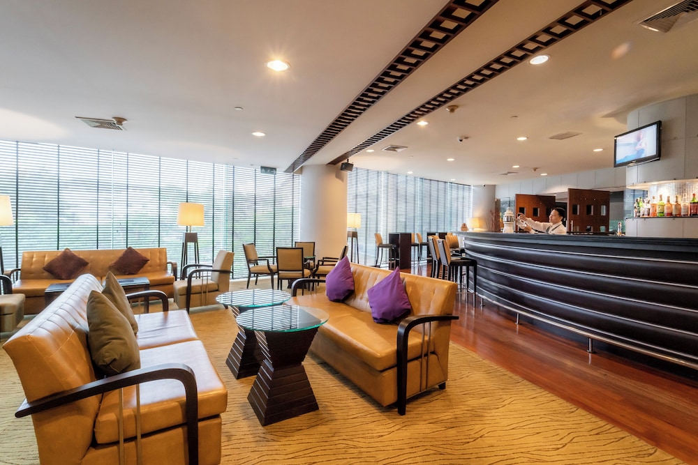 Century Park Hotel 32/48