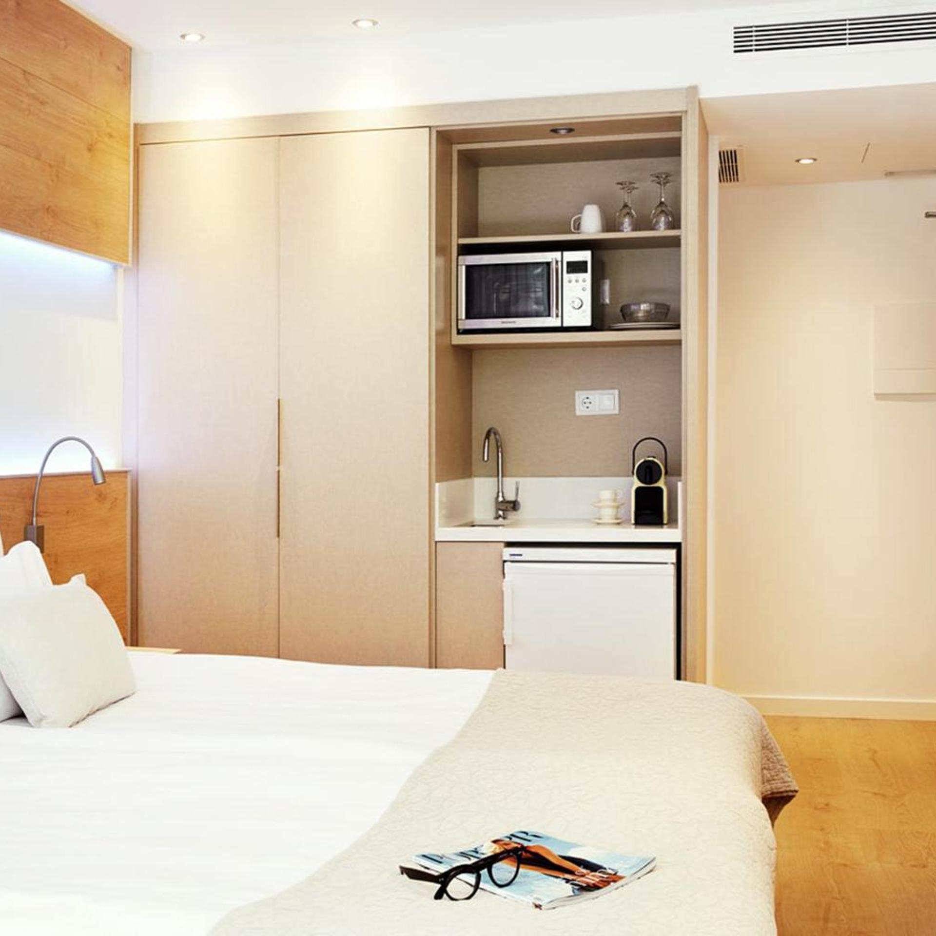 Room, Twin Beds, Balcony, Annex, Monsuau Cala D'Or Hotel - Adults Only 2/6