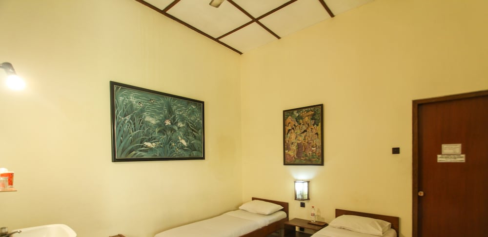 Duta Guest House 14/48