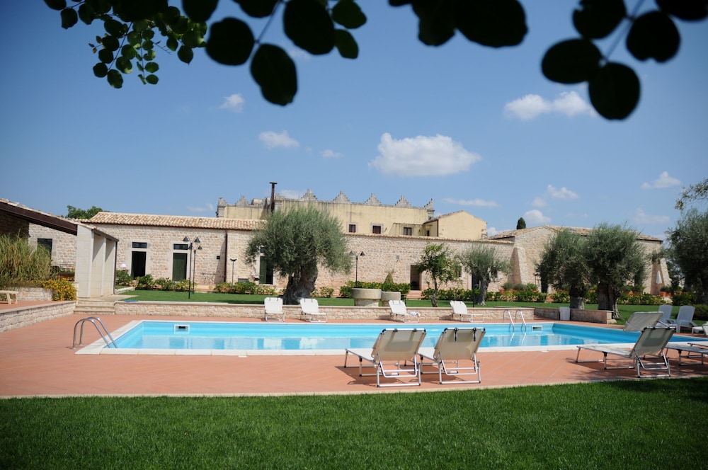 Torre Don Virgilio Country Hotel 38/50