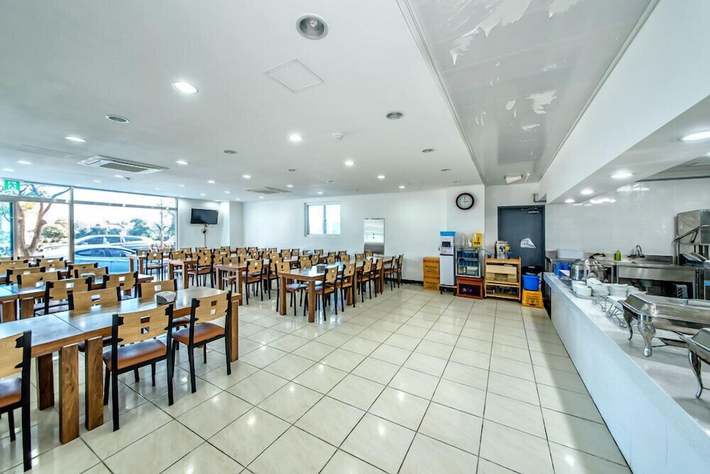 Jungmoon City Hotel 41/47