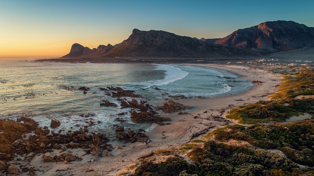 Pringle Bay Beach House by Cape Summer Villas 18/32