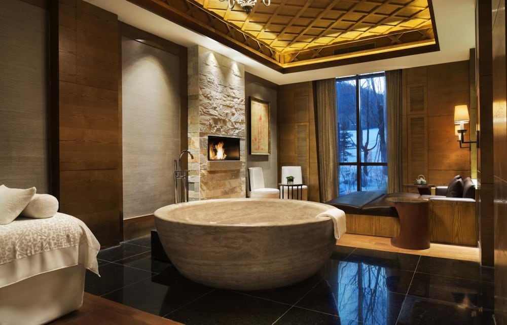 HYATT REGENCY CHANGBAISHAN 36/57