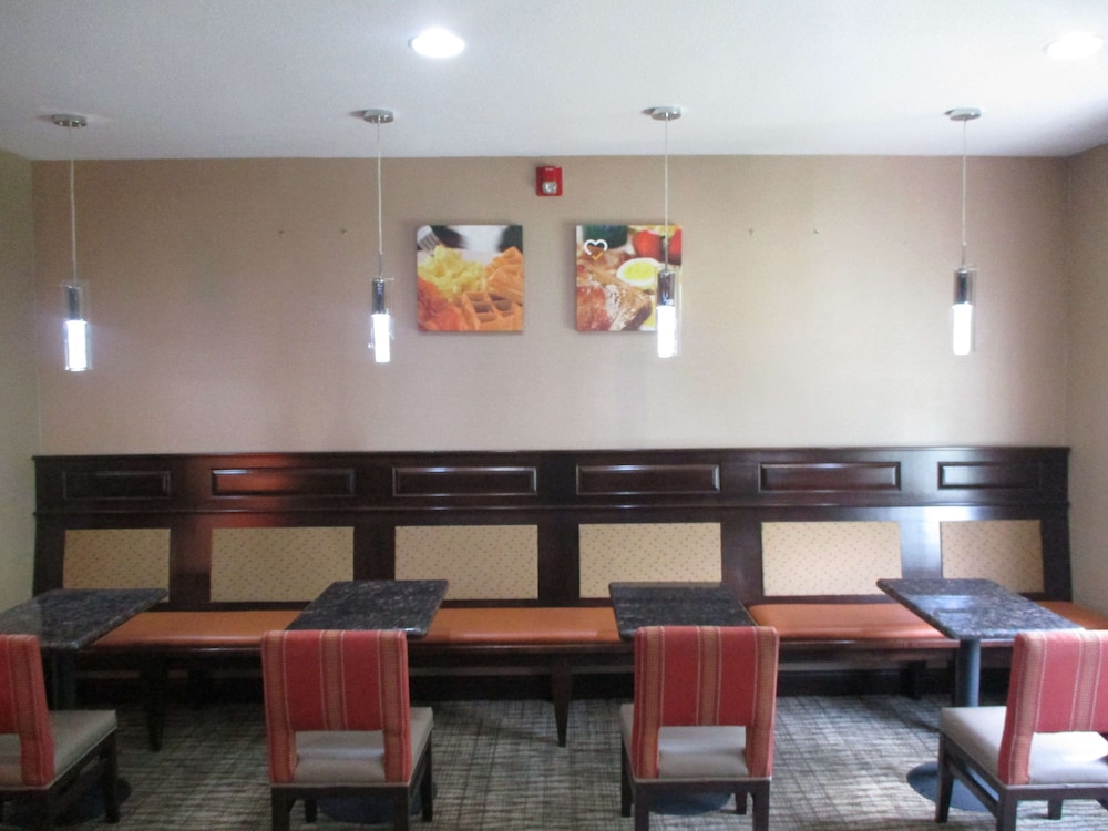 Best Western Emporia Inn 17/21