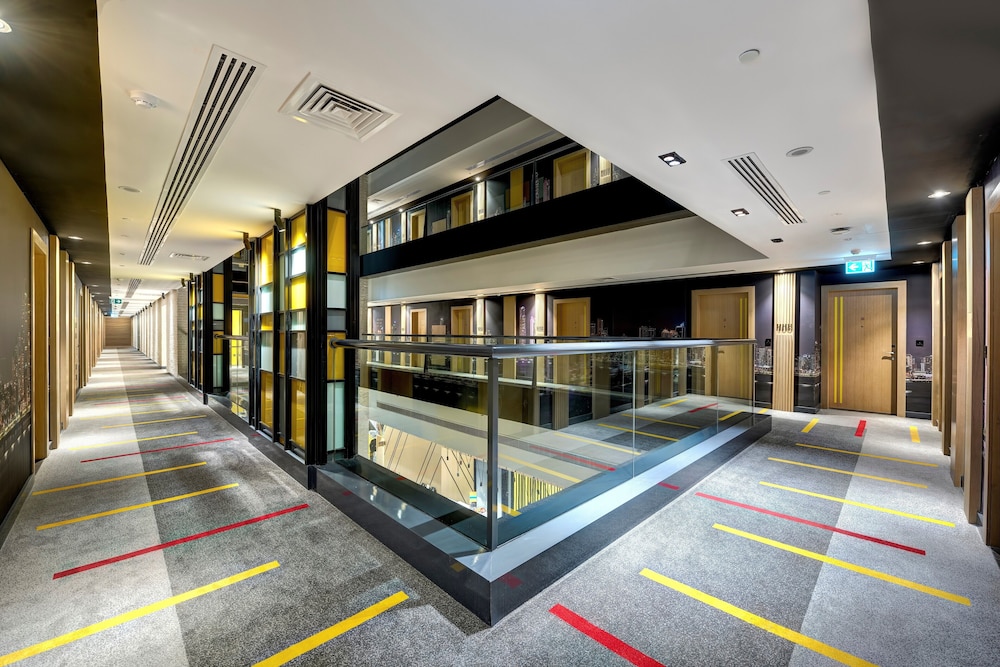 Al Khoory Urban Hotel 46/50