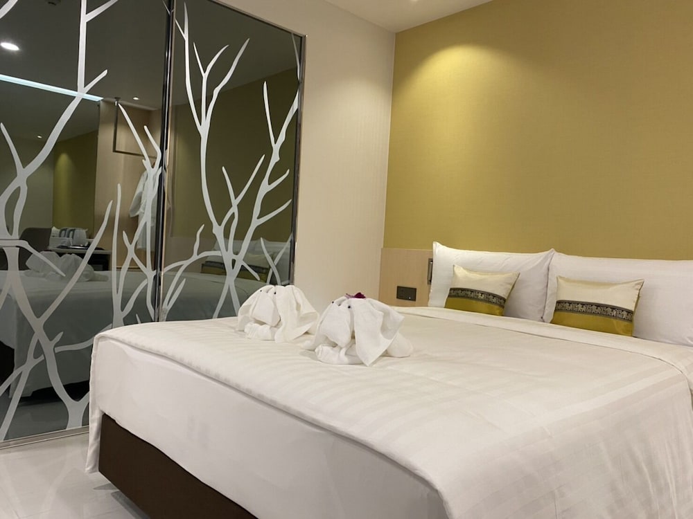Evergreen Laurel Hotel 25/69