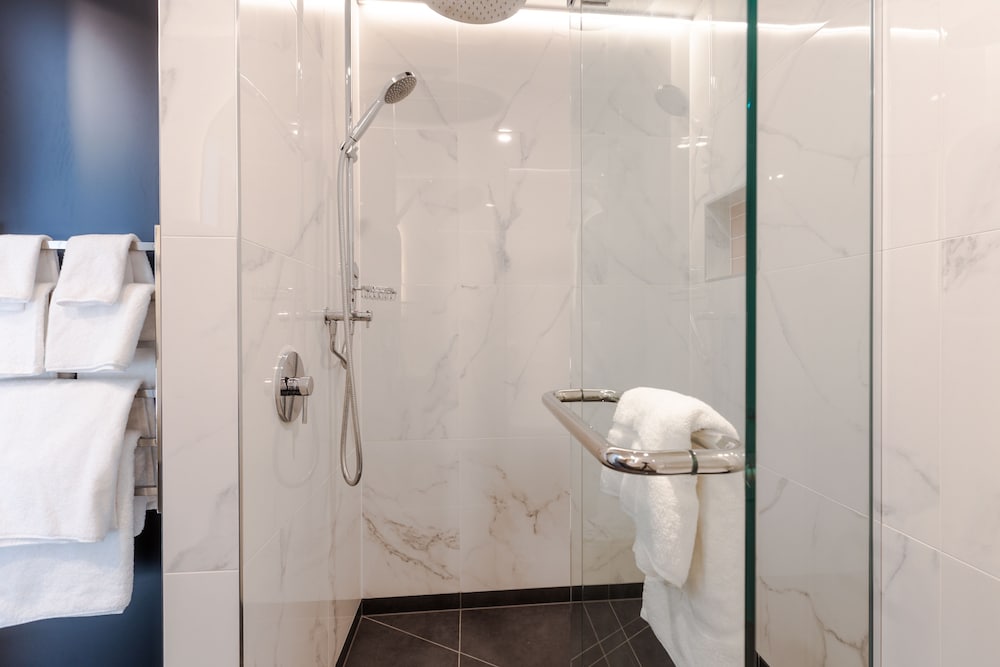 The Muse Art Hotel 58/58