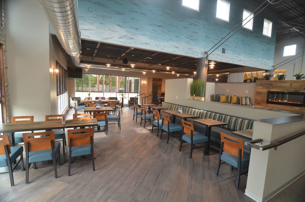 Best Western Premier Ankeny Hotel 29/43