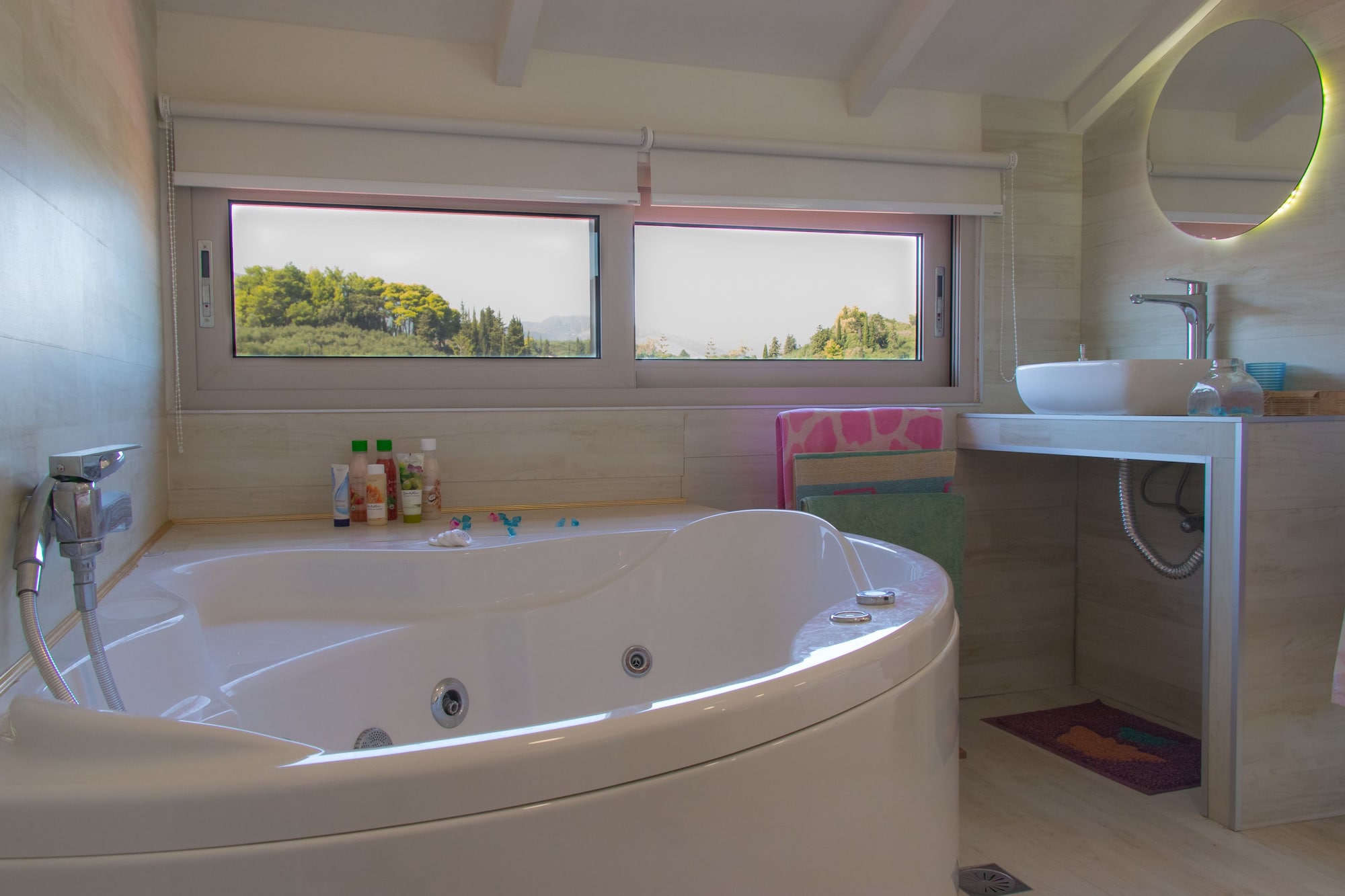 LOFT, LUXURY, PARTIAL SEA VIEW