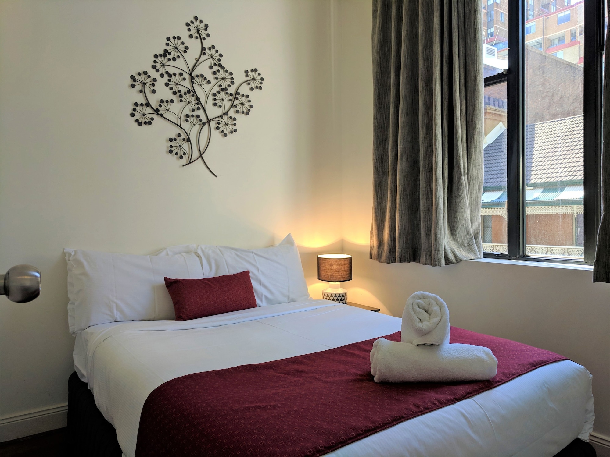 2 BEDROOMS, JUNIOR, APARTMENT