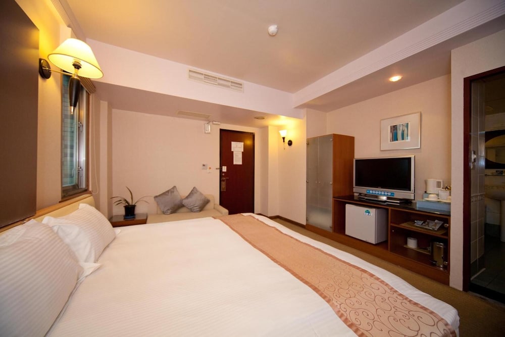 TIAN LONG HOTEL 15/69