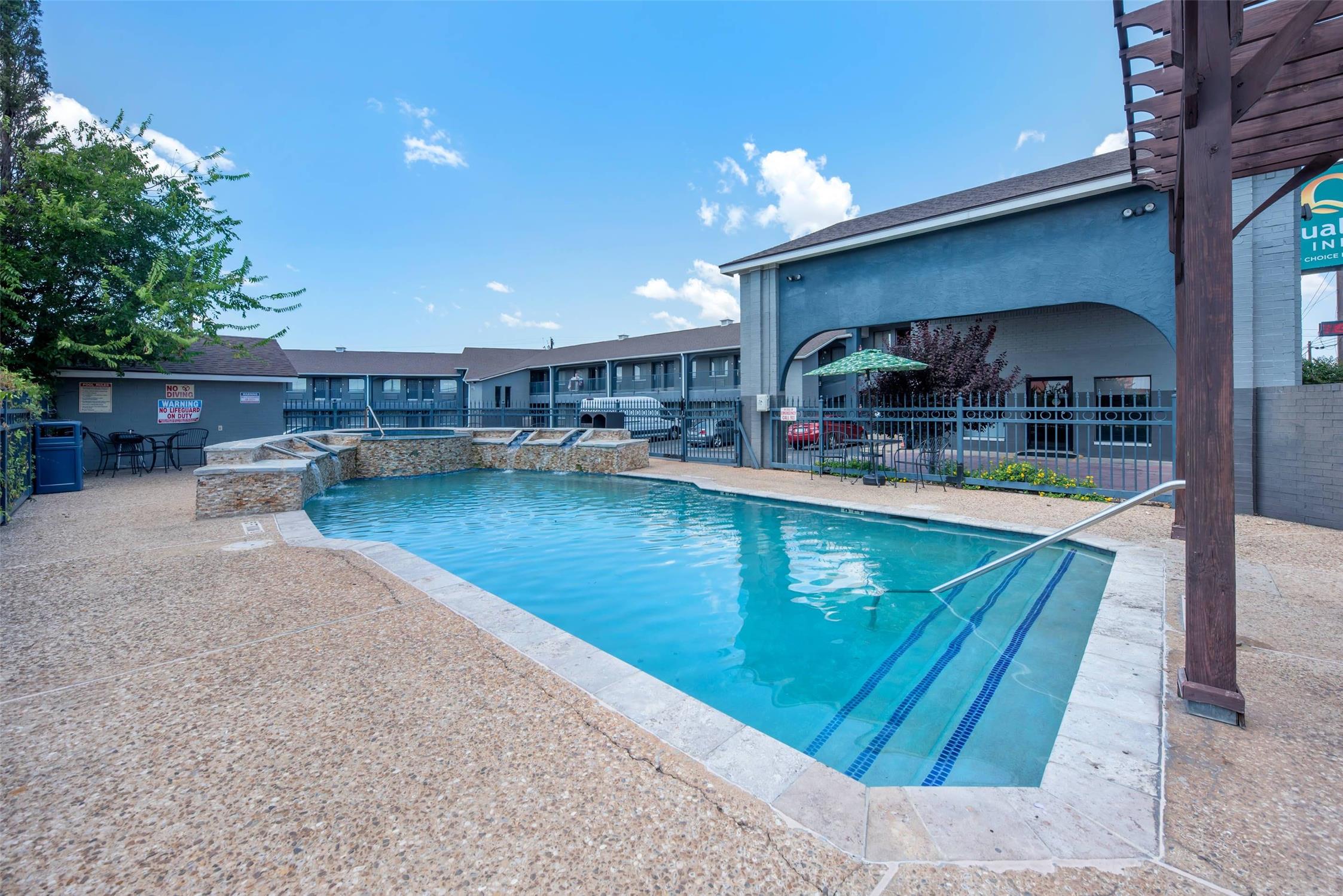 Quality Inn Near Lake Marble Falls 40/42