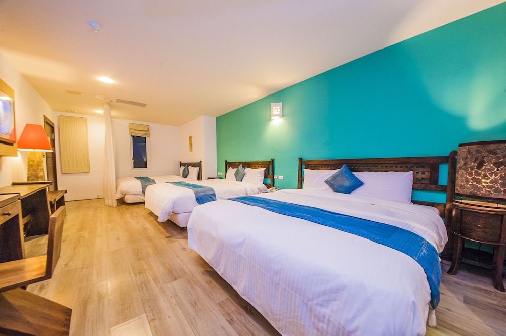 Seasons Bali Fashion Inn 12/50