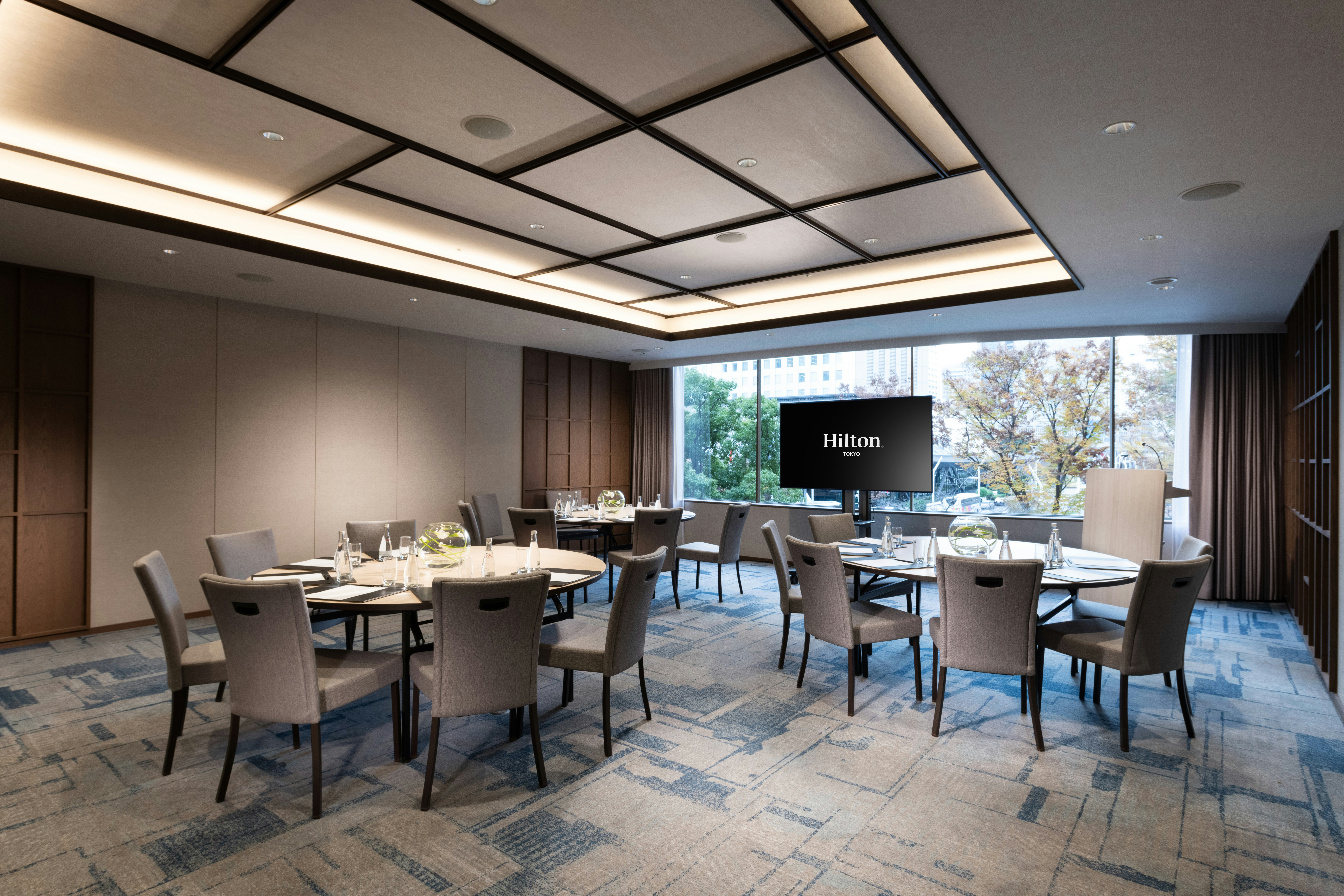 Hilton Tokyo 67/78