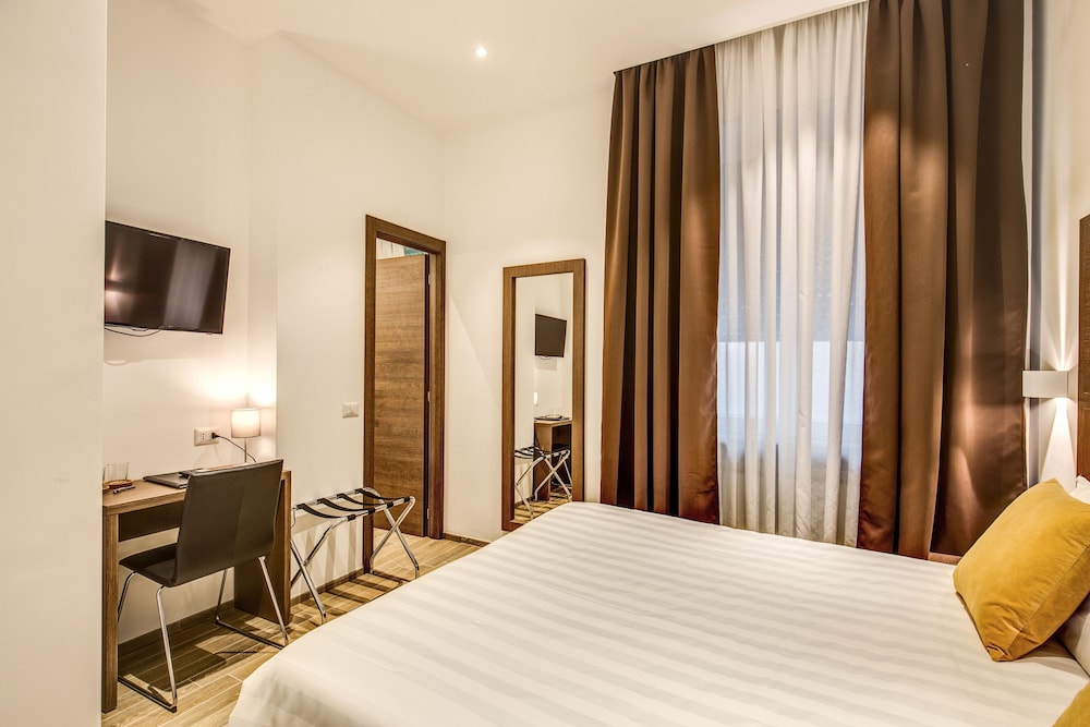 DOUBLE SINGLE USE ROOM - ANNEX