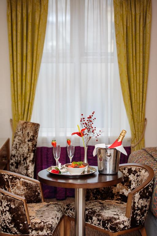 Grand Hotel Tralee 31/52