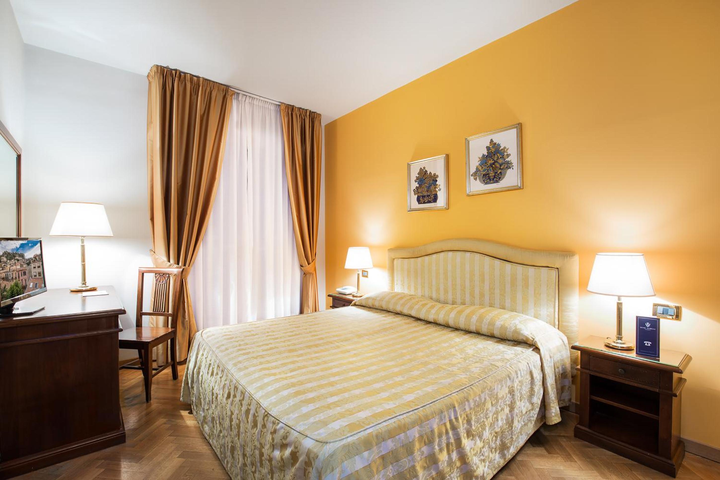 CLASSIC, DOUBLE OR TWIN BED