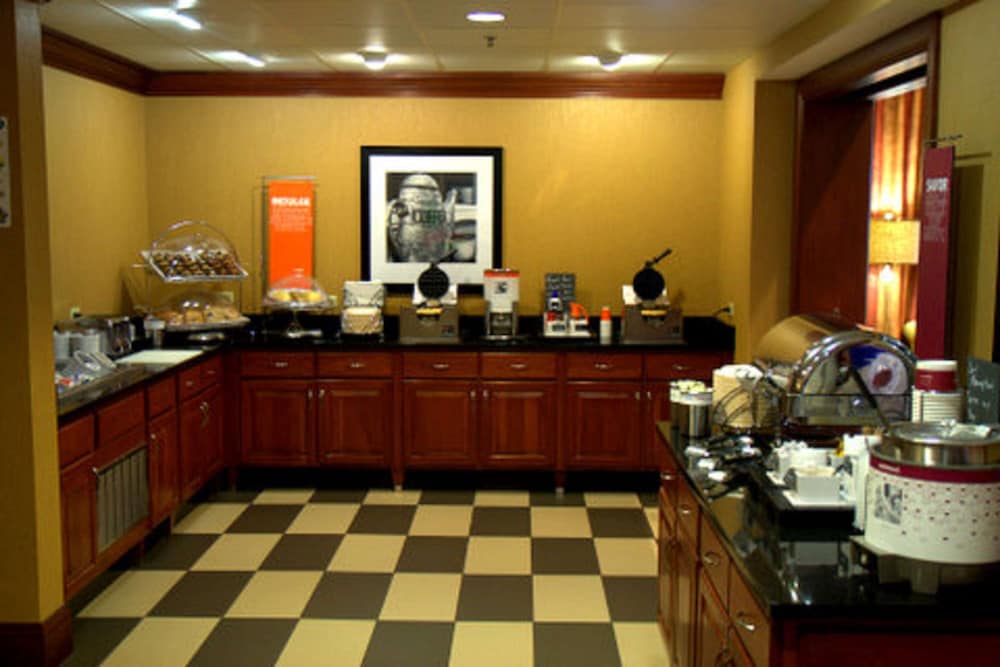 Hampton Inn And Suites Springfield Southwest 9/54