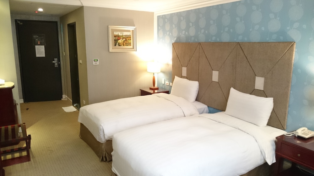 MRT Hotel 21/59
