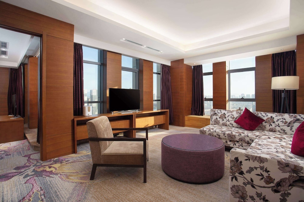 Days Hotel by Wyndham Jilin Railway Station 9/16