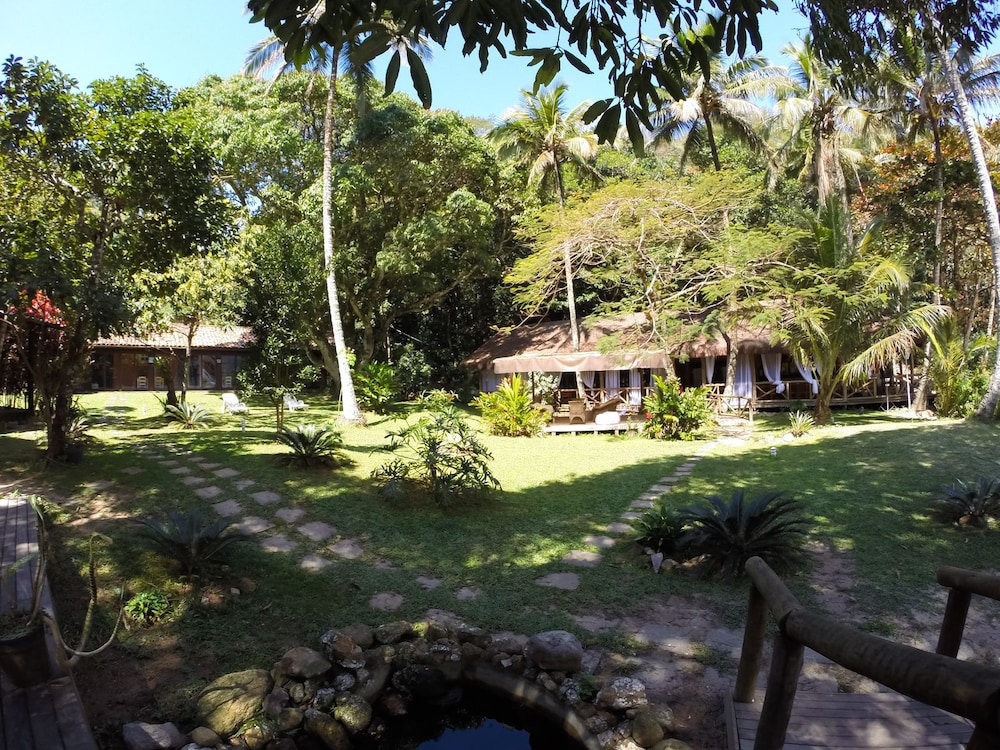 Praia Da Crena Inn 29/42