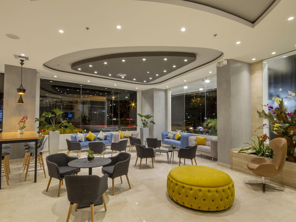 Ibis Quito 46/61
