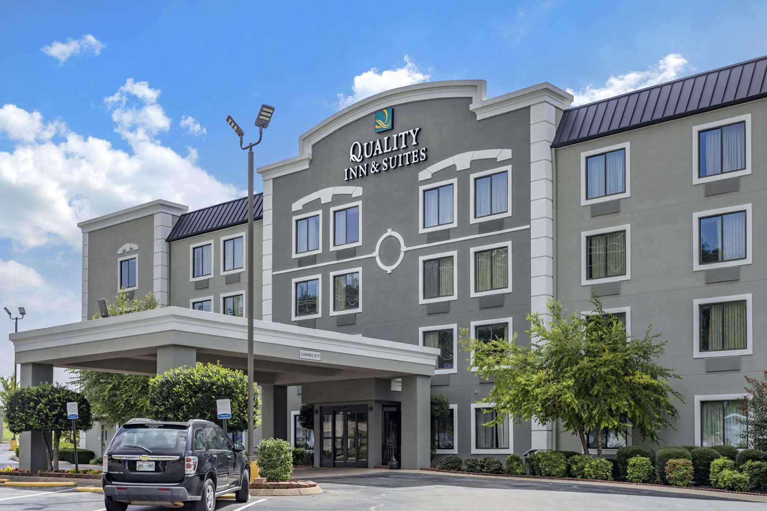 Quality Inn & Suites Chattanooga West near Lookout Mountain 3/33