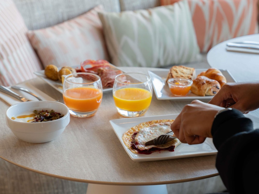 Mercure Paris Ivry Quai de Seine Hotel 48/79