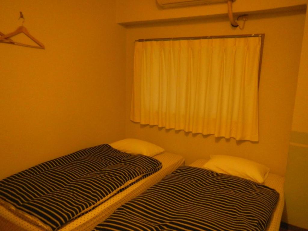 Economy, Twin Beds