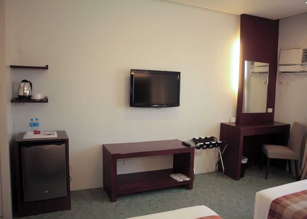 Casablanca Suites Near Airport 36/59