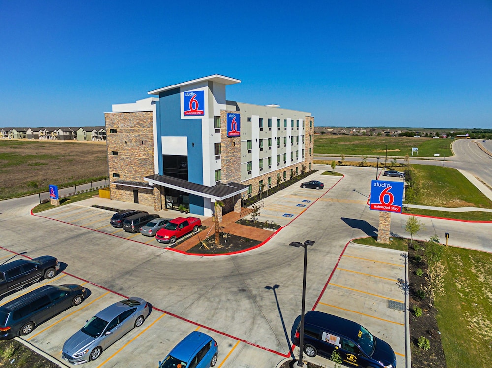 Studio6 Buda, TX 49/63