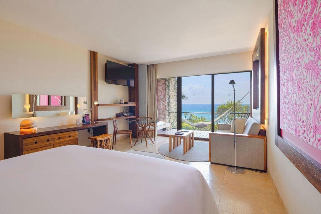 Swim Up, King Bed, Ocean Front، Hotel Xcaret Mexico 2/9