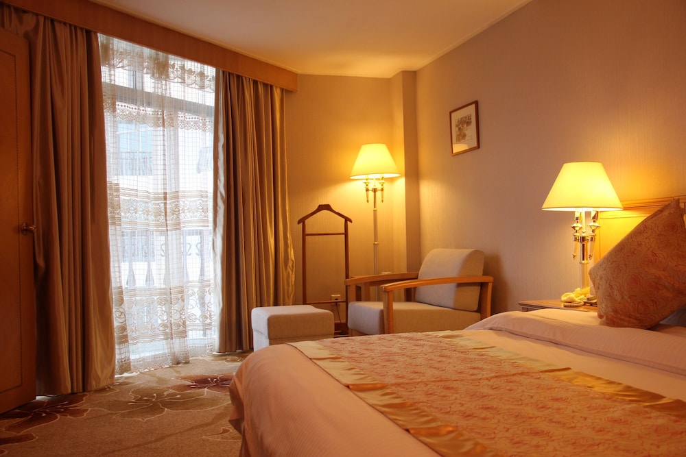 Excemon Beihai Beach Hotel 6/28
