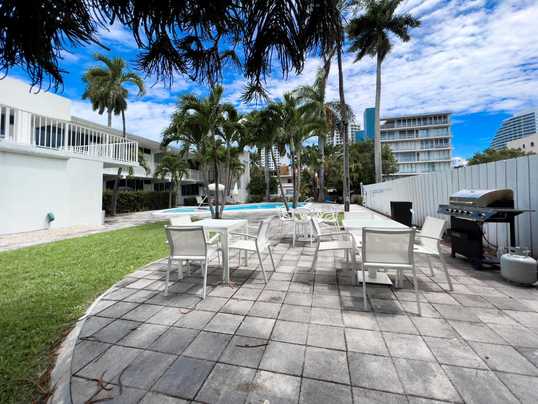 Beach Gardens A North Beach Village Resort Hotel 87/100