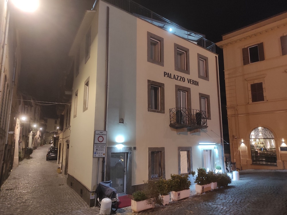 Palazzo Verdi B&B 3/45
