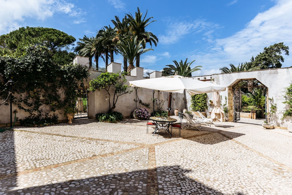 Villa Pilati Bed & Breakfast 36/50