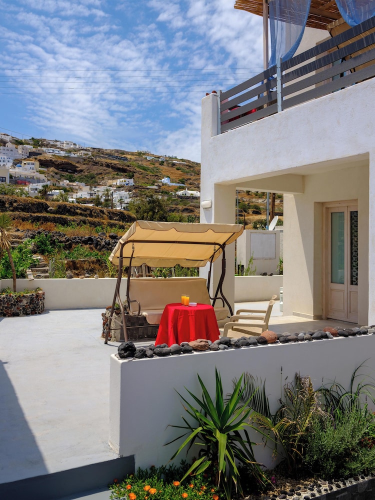 Nalu Suites 8/61