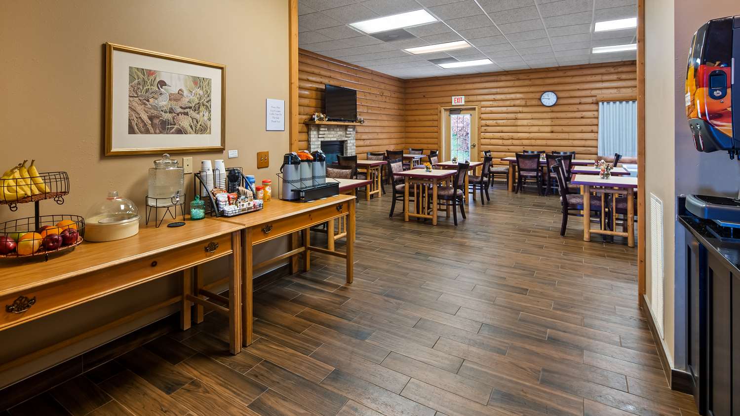 Best Western Dodgeville Inn & Suites 23/38
