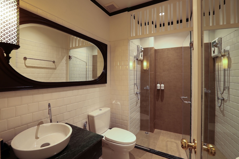 Superior, Double Bed, The Raweekanlaya Hotel Bangkok 5/5