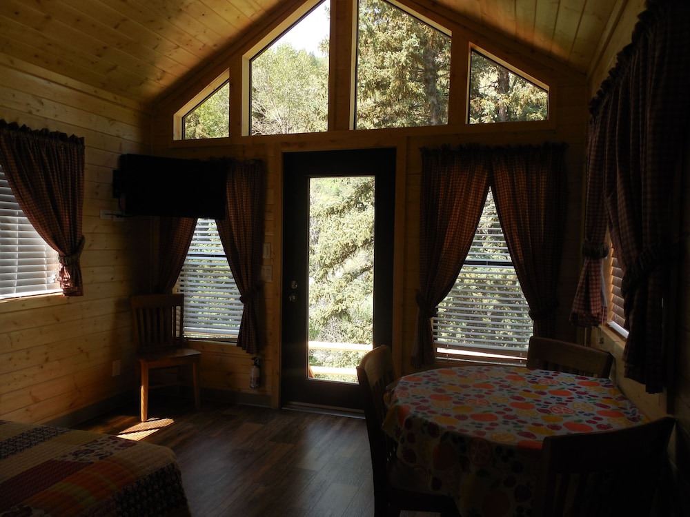 Snake River Park KOA and Cabin Village 33/63