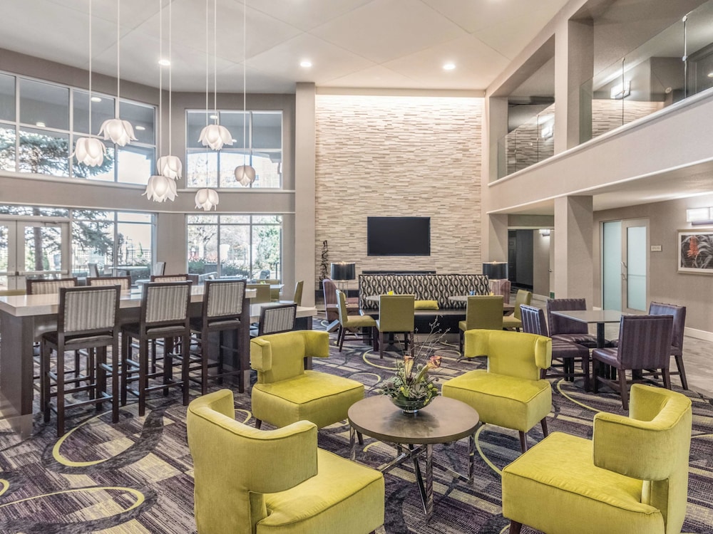 La Quinta Inn & Suites by Wyndham Denver Tech Center 42/52