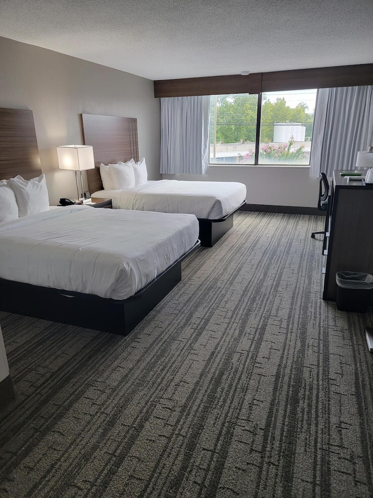 Best Western Plus Laurel 18/51