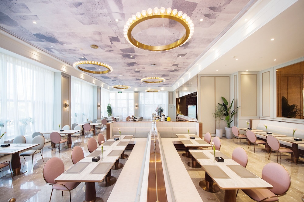Mercure Harbin Hexing Road 39/48
