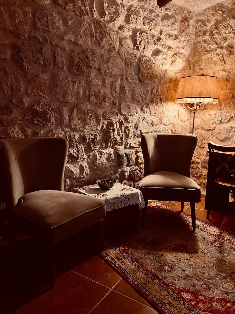 Chateau Fasel 25/41