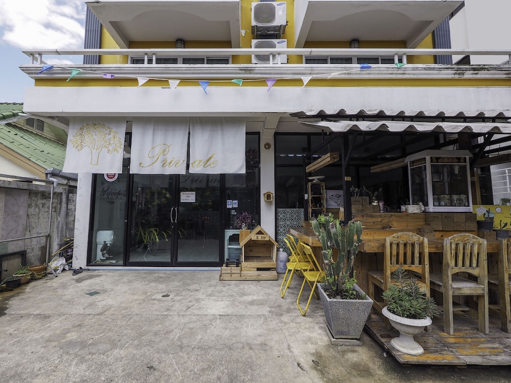 OYO 983 The Private Hotel 3/38