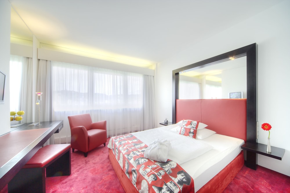Arcotel Nike Linz 32/69