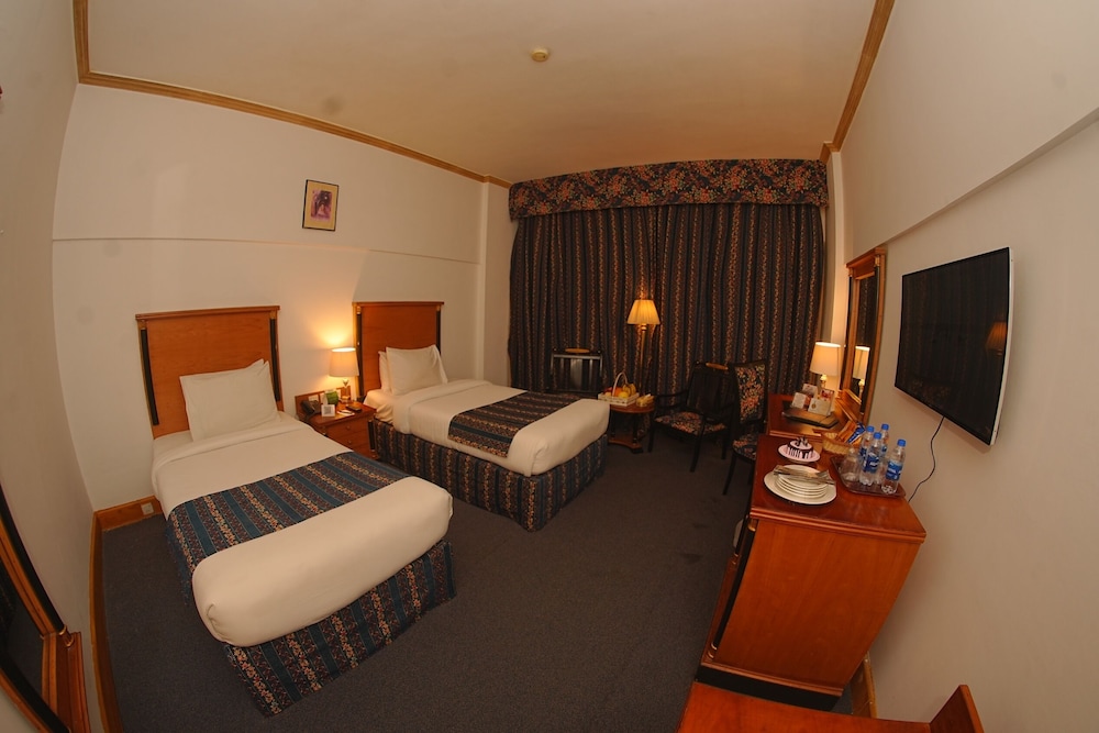 Royal, Plus, Single, Twin Beds